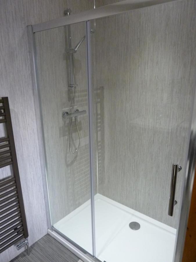 Inverness. Private Double Room With En Suite. Room Only. المظهر الخارجي الصورة