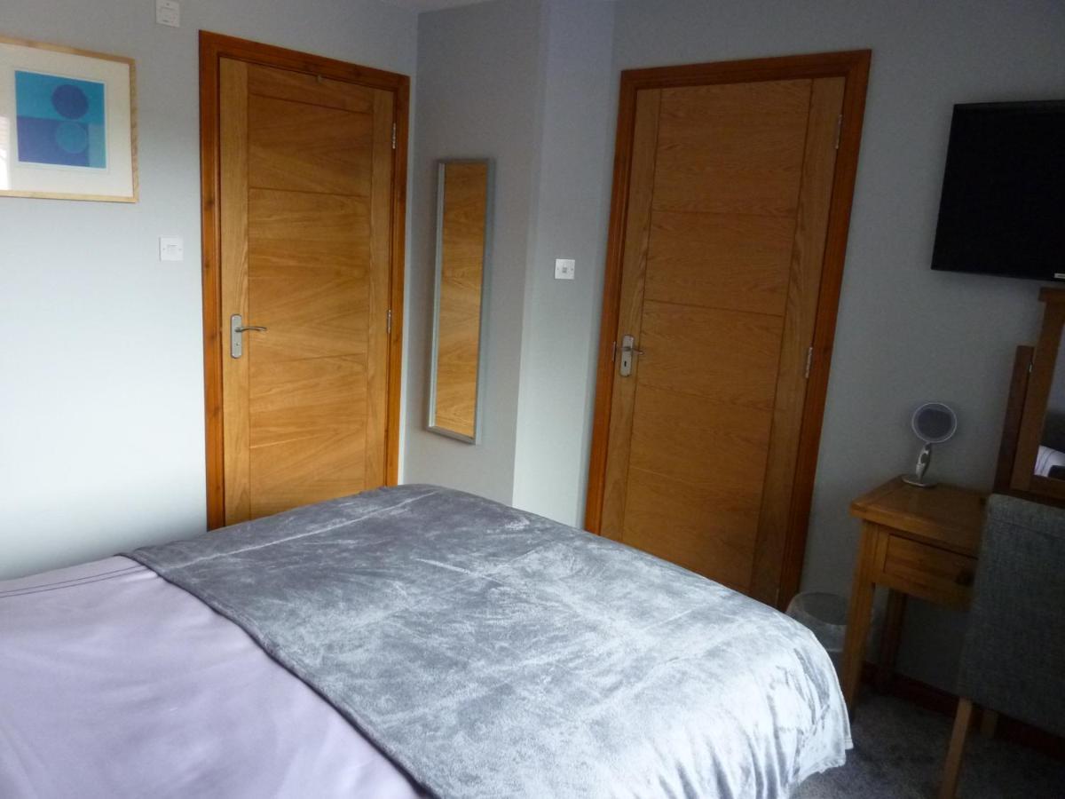 Inverness. Private Double Room With En Suite. Room Only. المظهر الخارجي الصورة